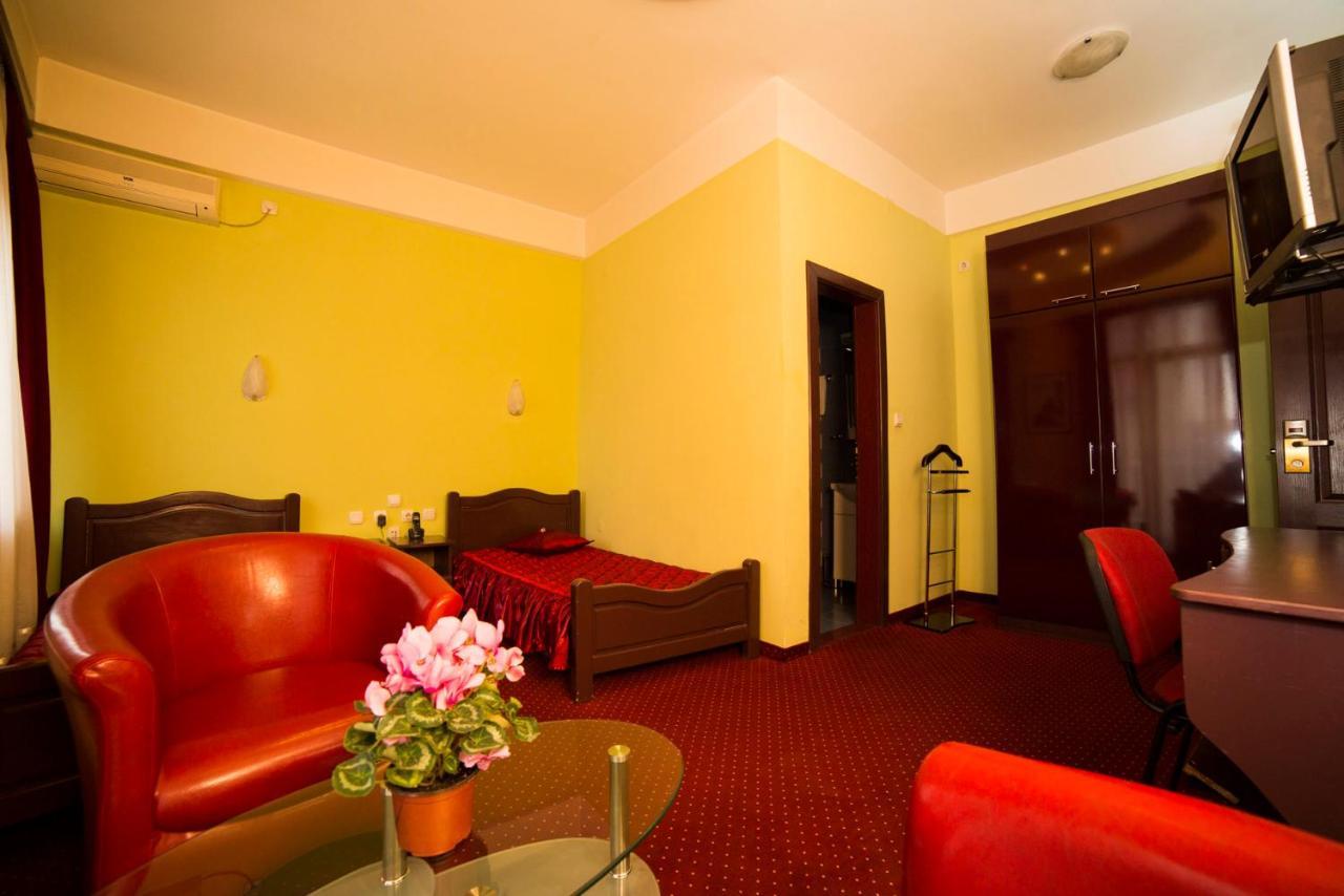 B&B Vila Tamaris Заечар Экстерьер фото